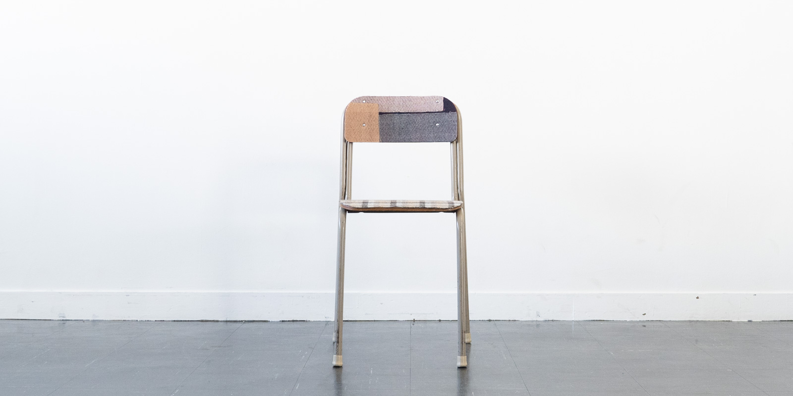 Sampling Furniture re-school CHAIR 02 006