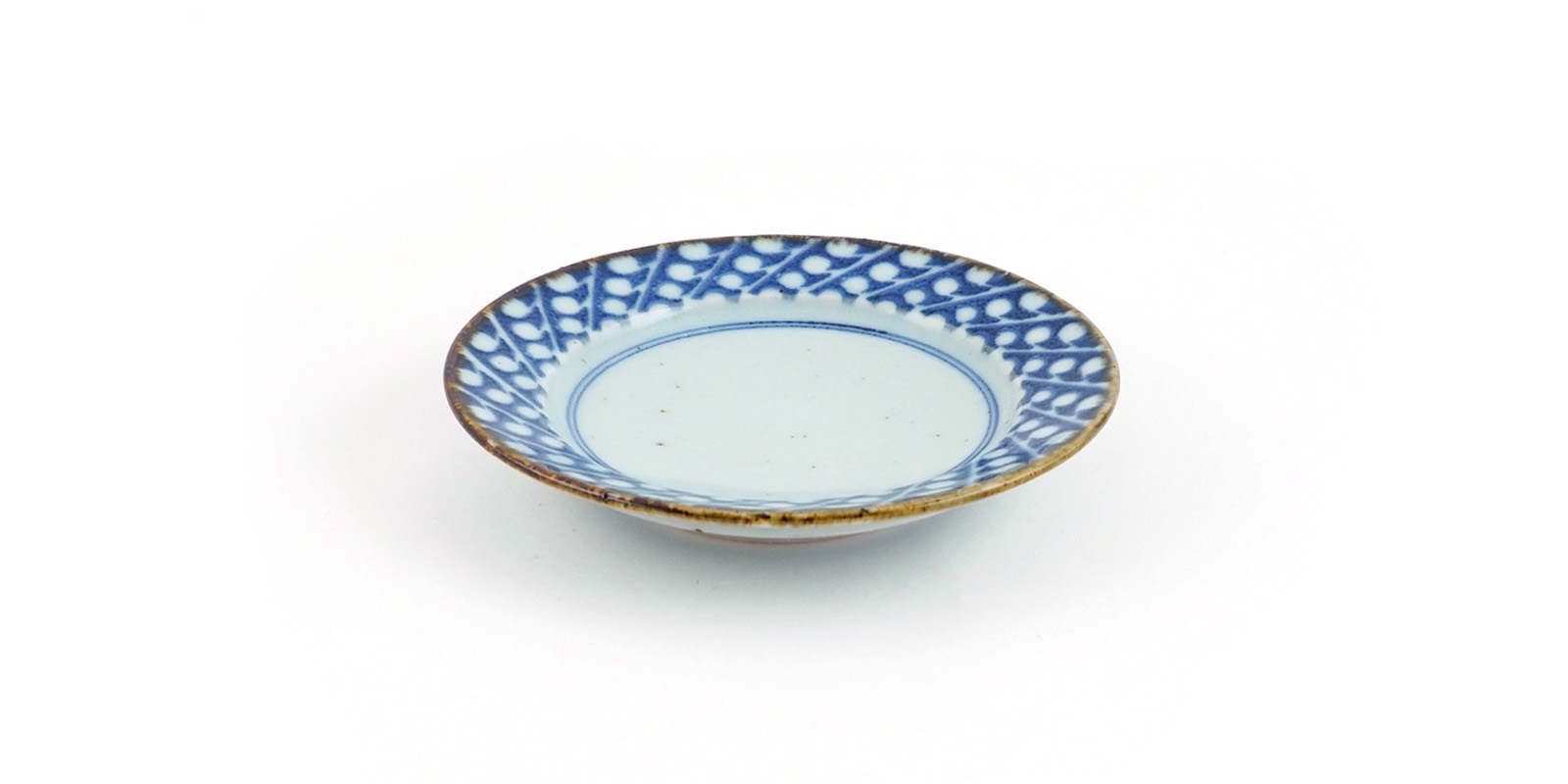 sold out】中田窯 リム皿・5寸・呉須すずらん | D&DEPARTMENT