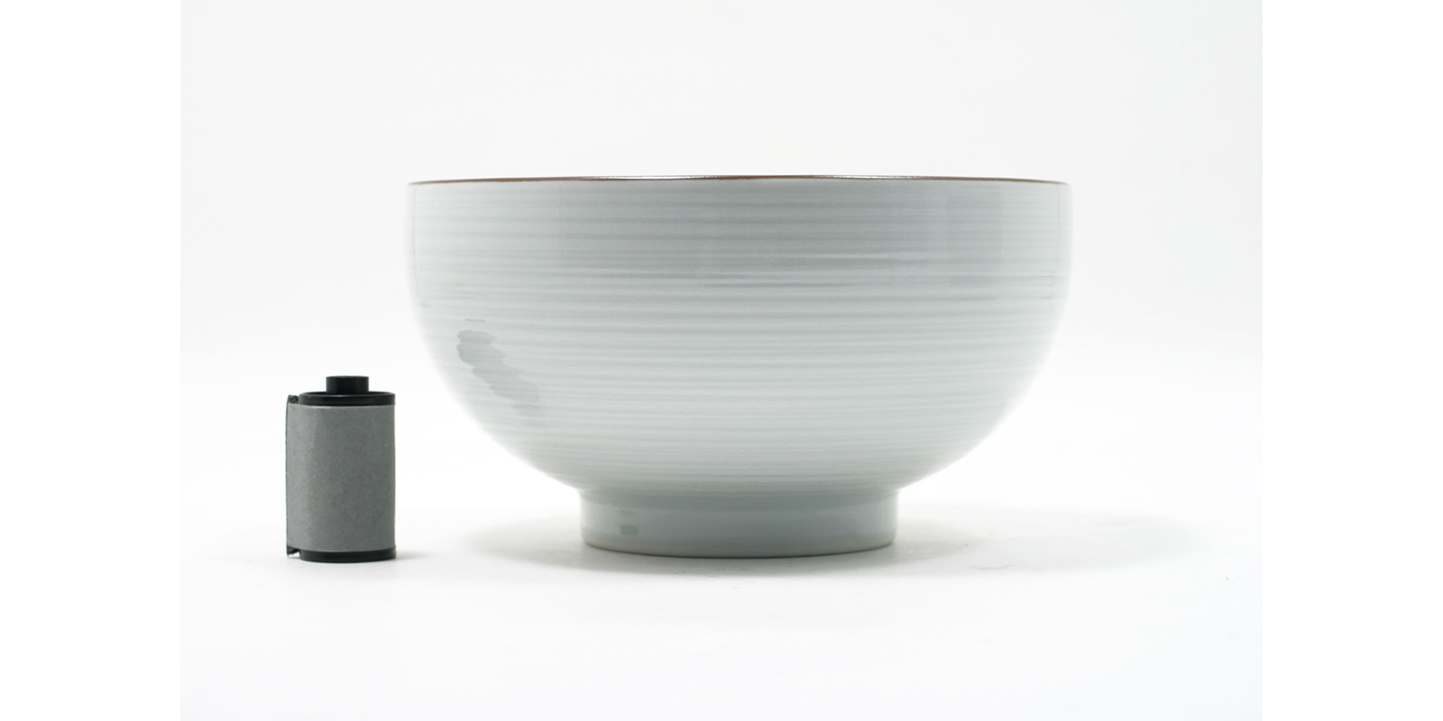 森正洋デザイン 深めん丼・6寸・白磁千段 | D&DEPARTMENT 森正洋デザイン 深めん丼・6寸・白磁千段 | D&DEPARTMENT