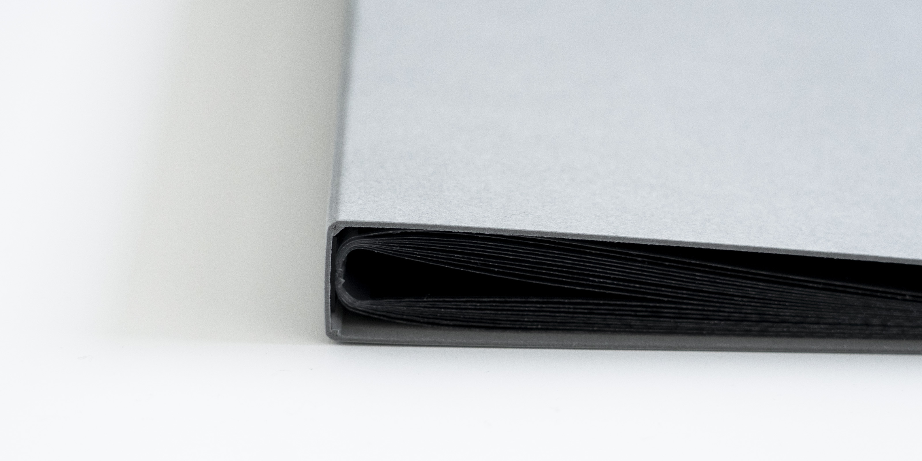 dクリアファイル A4・20ポケット | D&DEPARTMENT