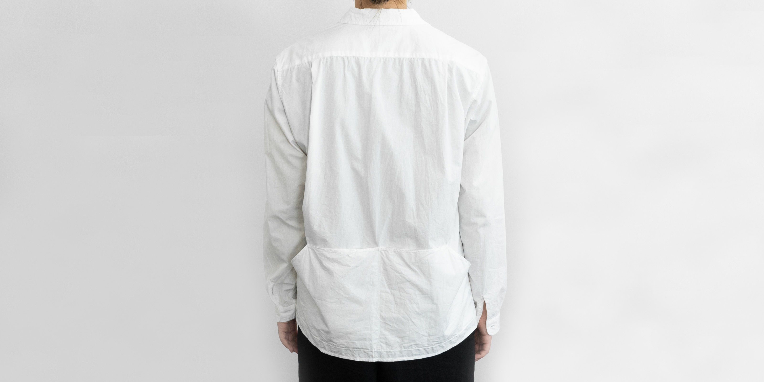 d WEAR バックポケットシャツ・ホワイト・M | D&DEPARTMENT