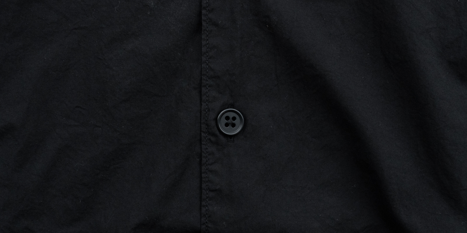 d WEAR サイドポケットシャツ・塩縮加工 ブラック・M | D&DEPARTMENT
