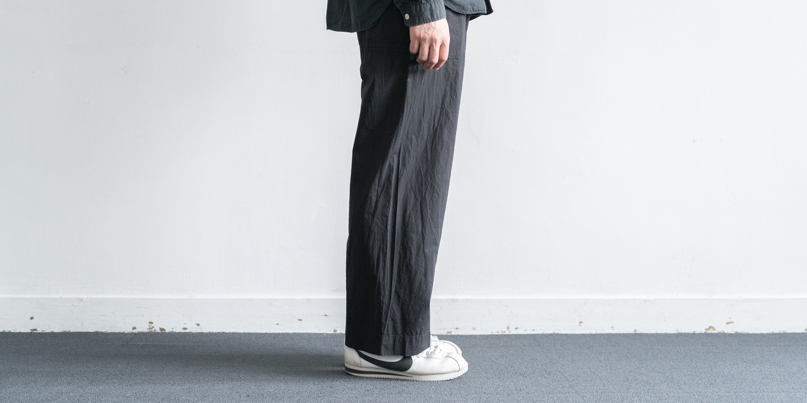 d WEAR サイドポケットパンツ・塩縮加工 ブラック・M | D&DEPARTMENT