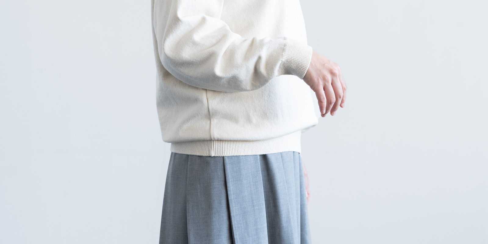 d WEAR コットンセーター・アイボリー・XL | D&DEPARTMENT d WEAR コットンセーター・アイボリー・XL | D&DEPARTMENT