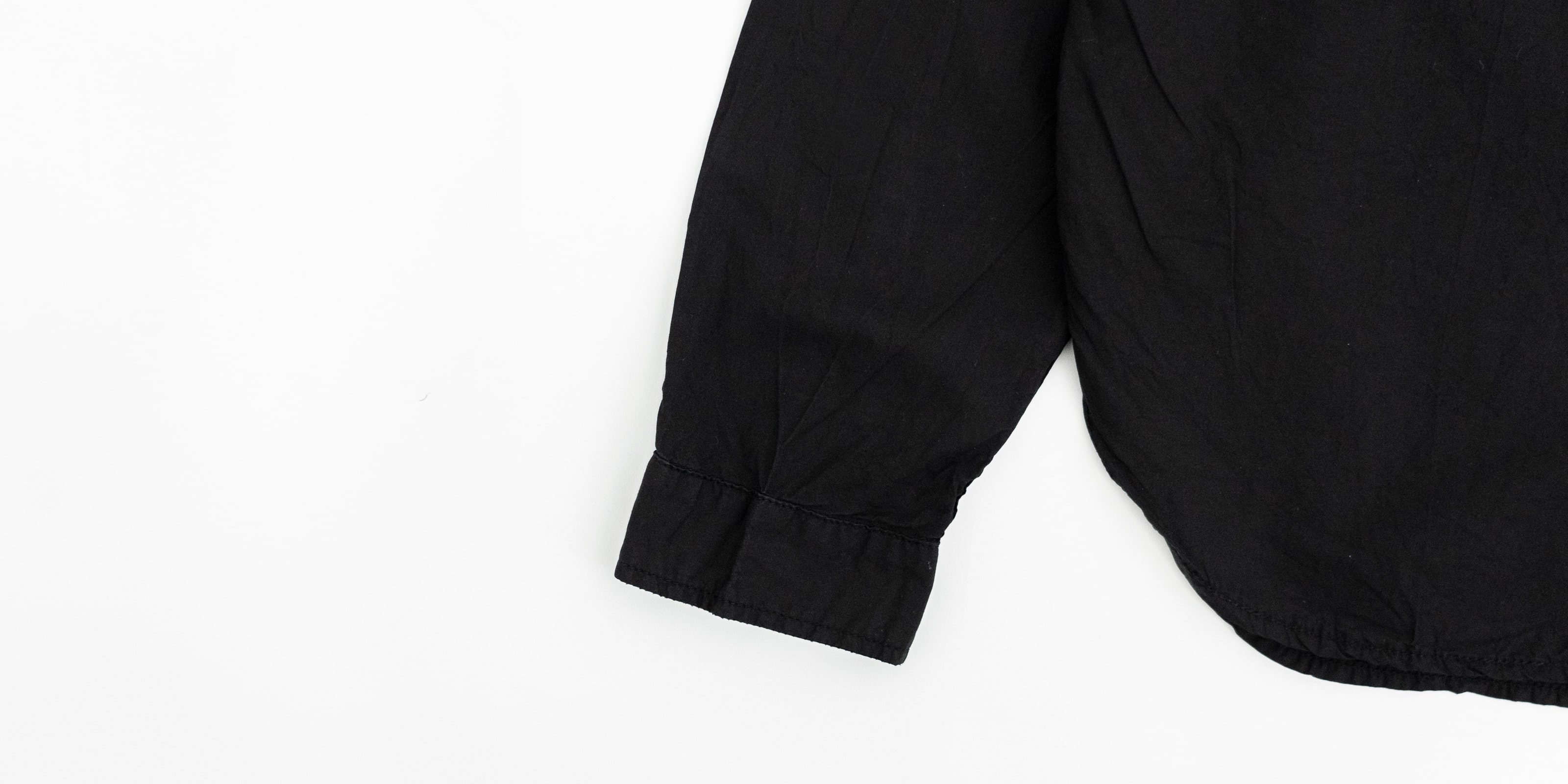 d WEAR レギュラーシャツ・塩縮加工 ブラック・XL | D&DEPARTMENT
