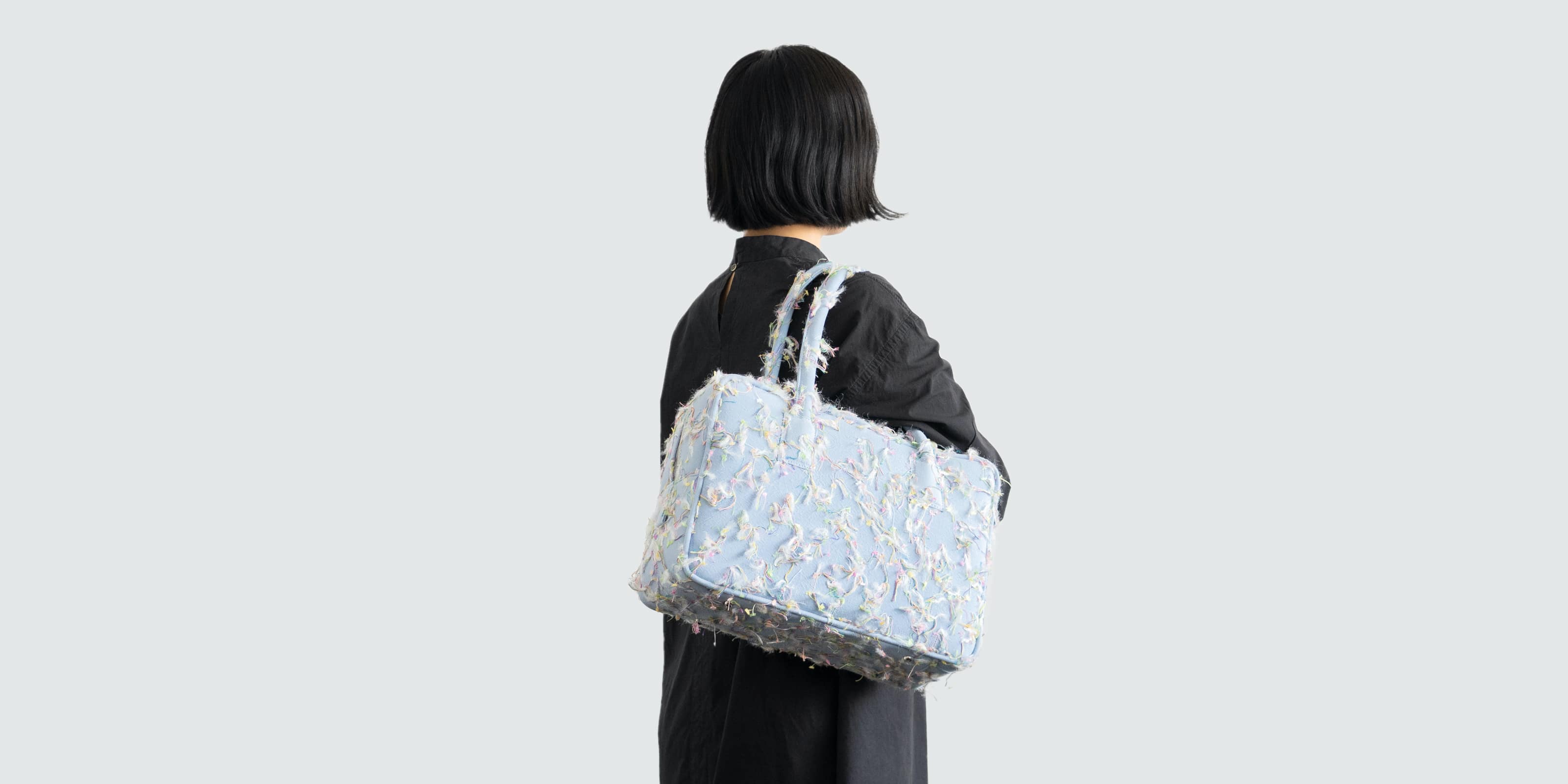 archivio新品未使用タグ付き♡ノースリーブプルオーバー♡サイズ40(L) 私服も披露！滝沢眞規子さん『VERY NaVY』5周年の表紙は“ネイビーの服