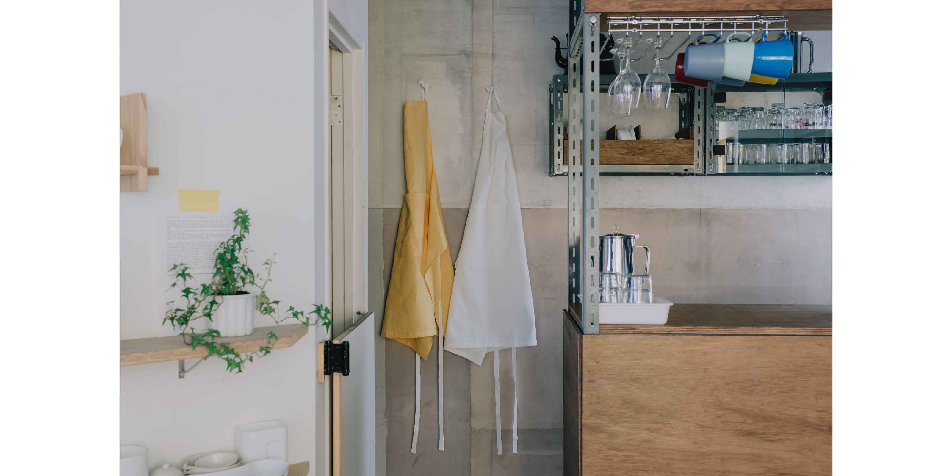 d エプロン・リネン・ チャコールグレー | D&DEPARTMENT