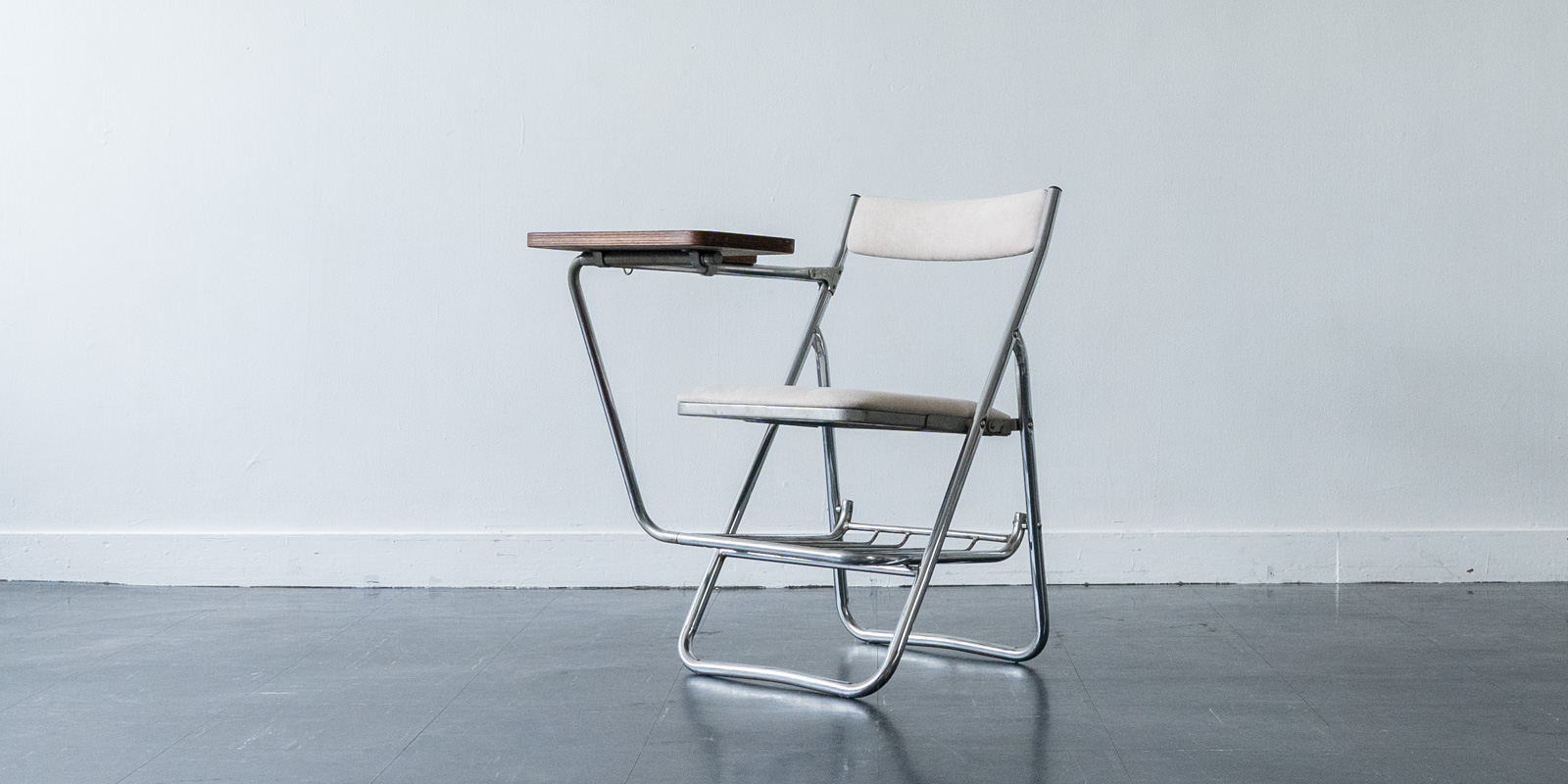 Houtoku folding chair・アイボリー