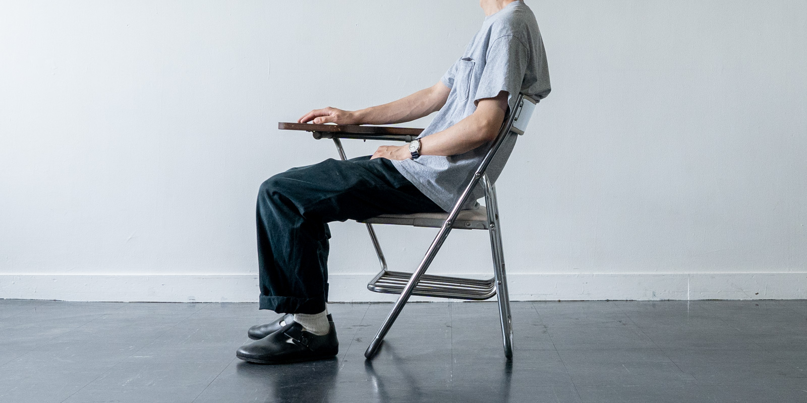 Houtoku folding chair・アイボリー | D&DEPARTMENT