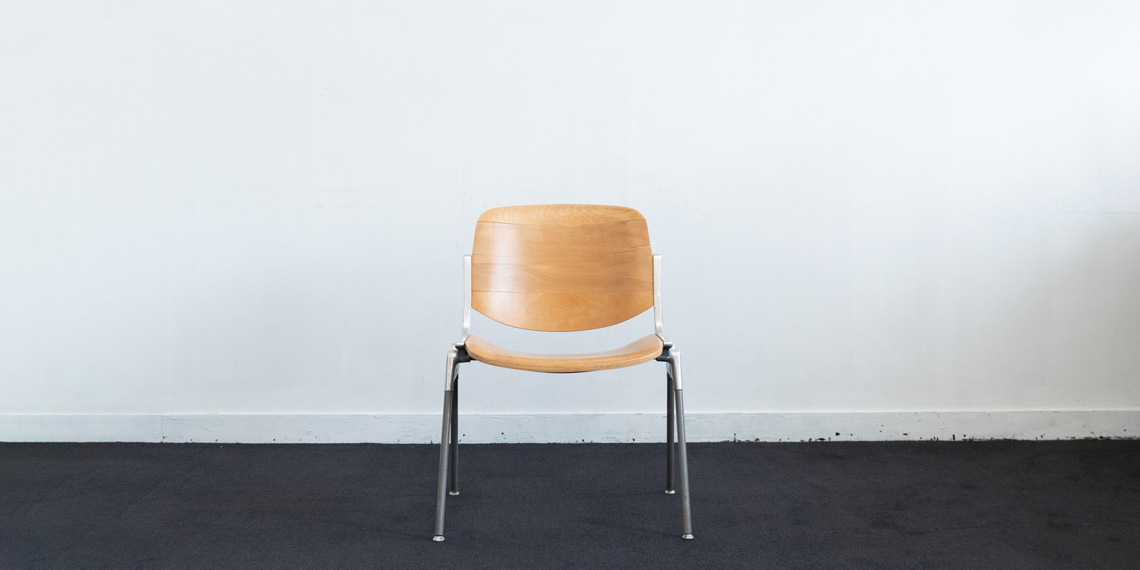 D&DEPARTMENT オカムラレザーラウンジチェアOKAMURA 【公式通販】