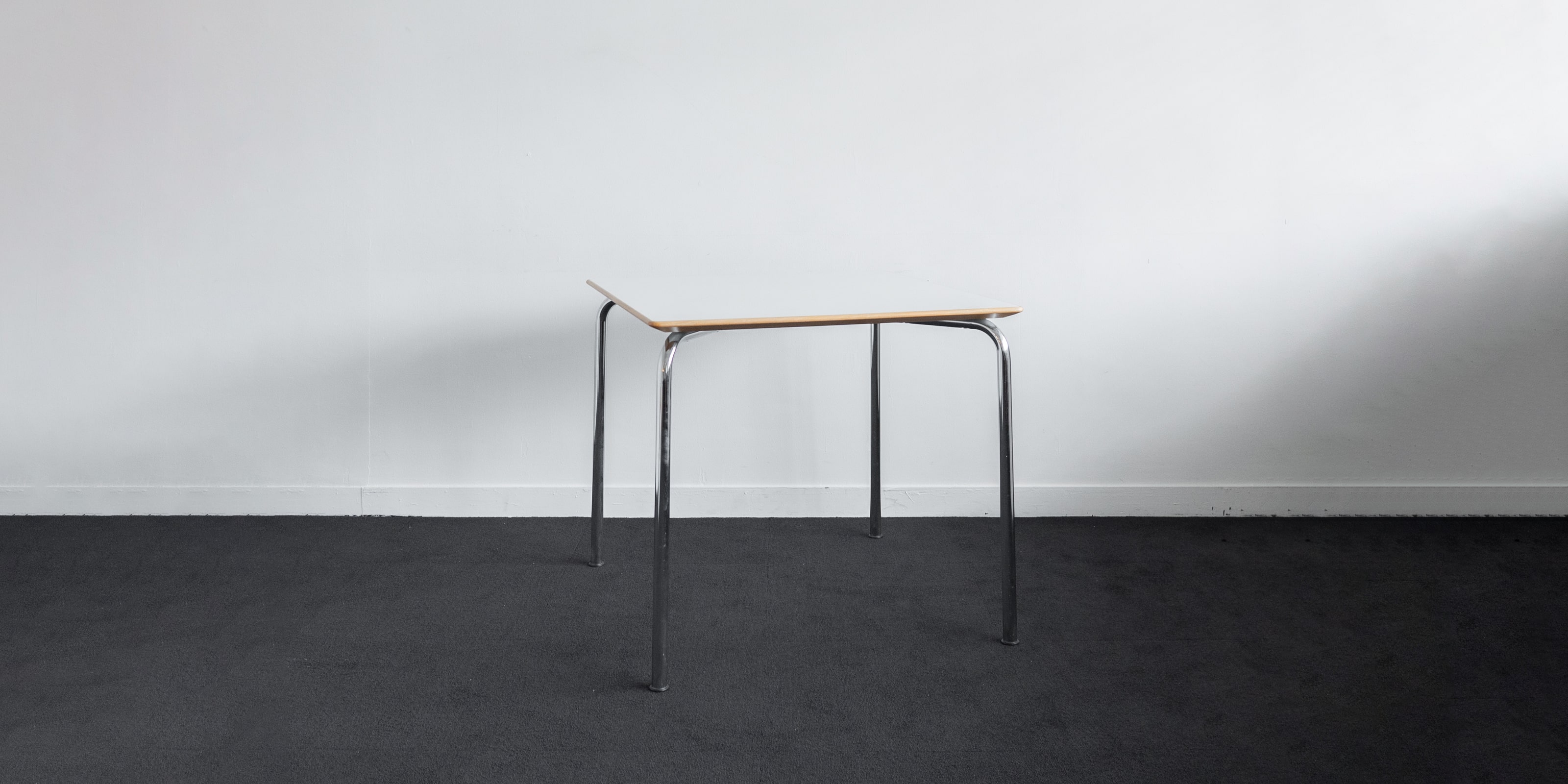 Kartell マウイテーブル（USED） | D&DEPARTMENT