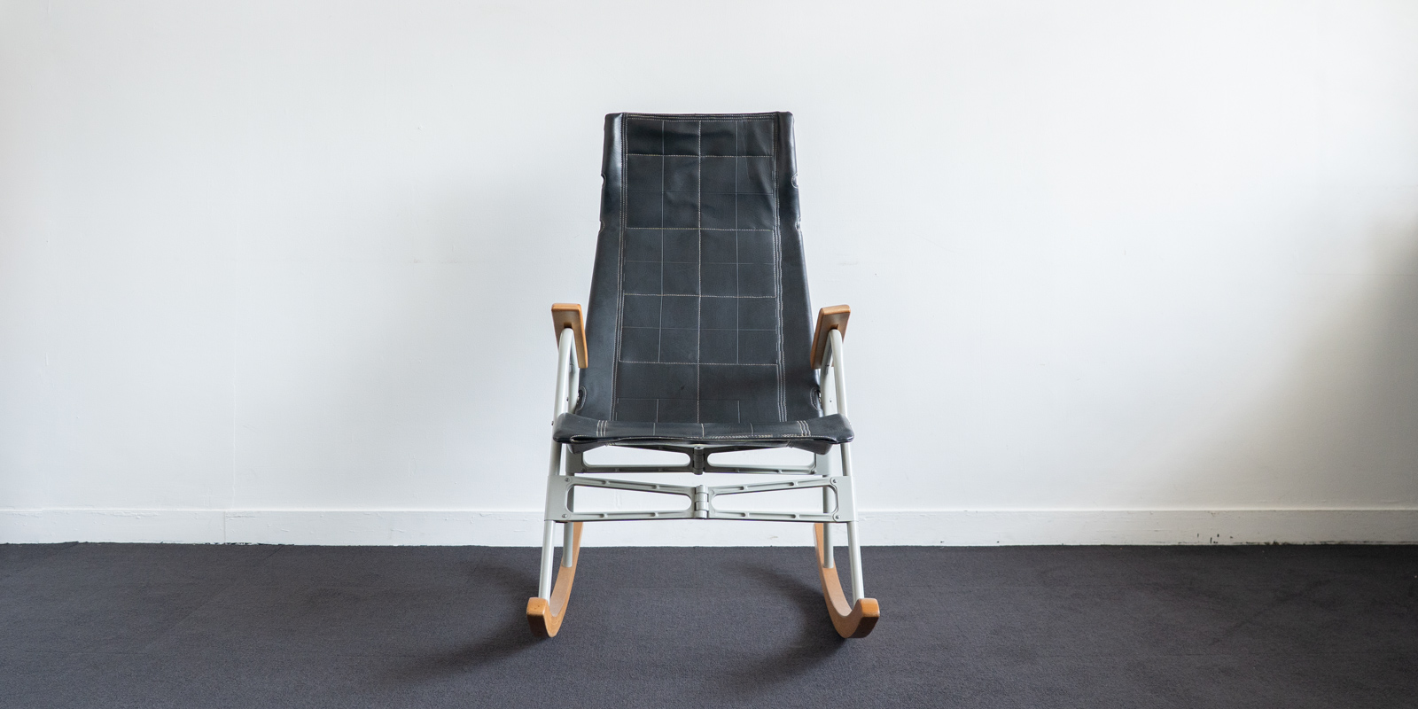 sold out】ニーチェア 折りたたみデラックス・ロッキング（USED