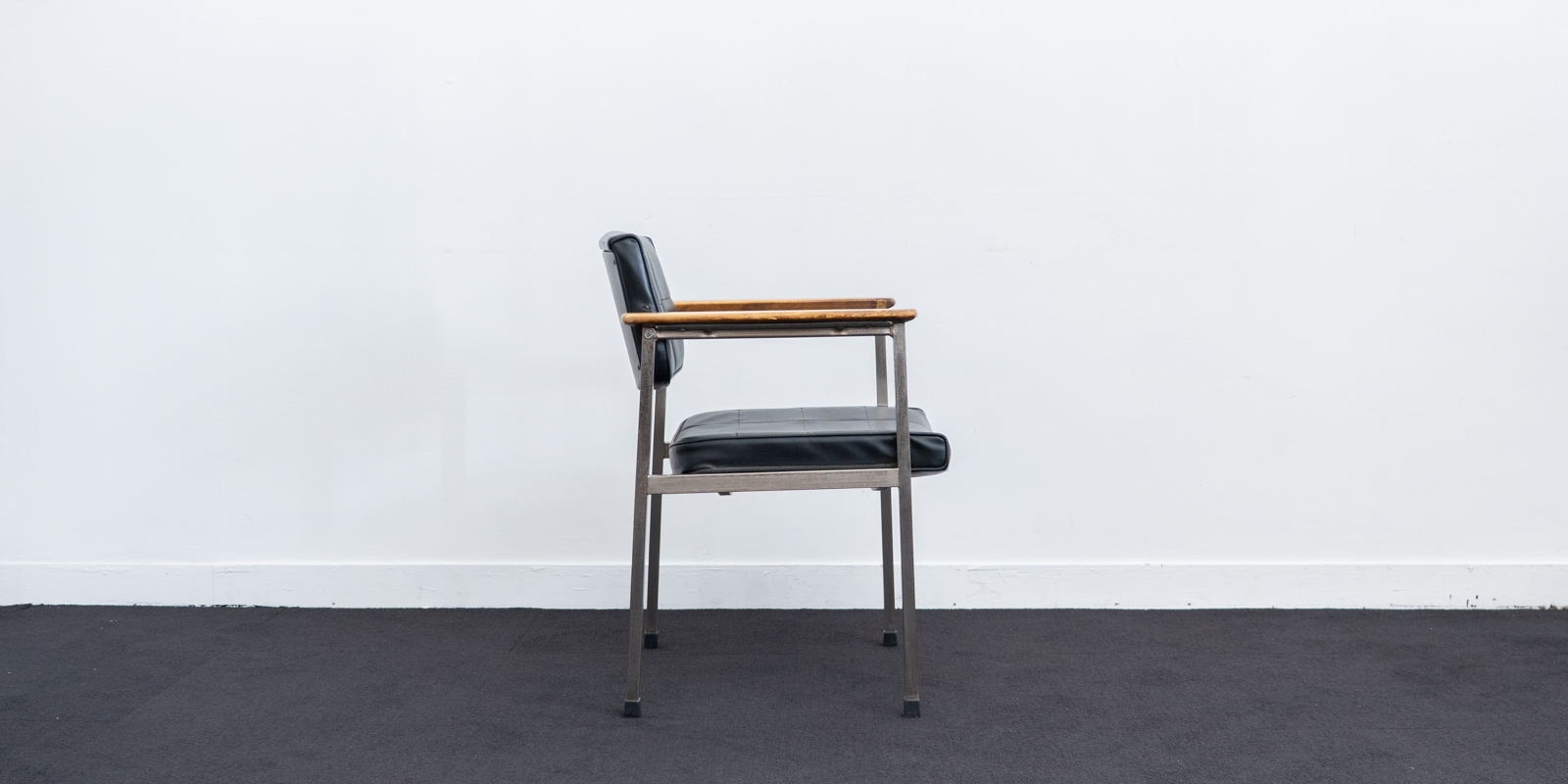 HOUTOKU アームチェア（USED） | D&DEPARTMENT