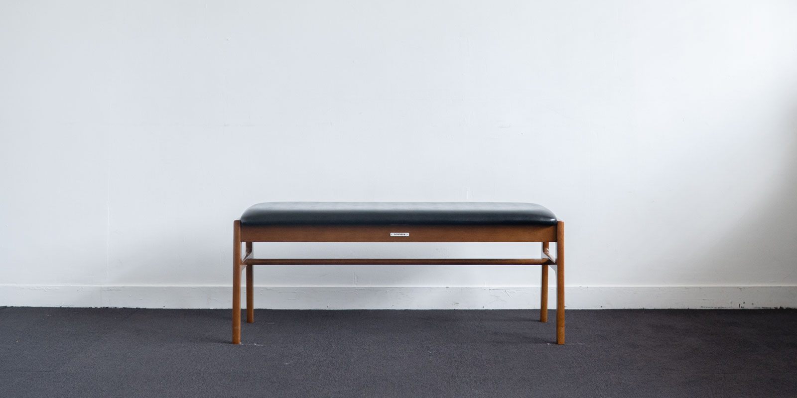 がんちゃんさん専用　カリモク　カフェテーブル　D&DEPARTMENT Dテーブル｜オフィシャルショップ｜カリモク60オフィシャルショップ