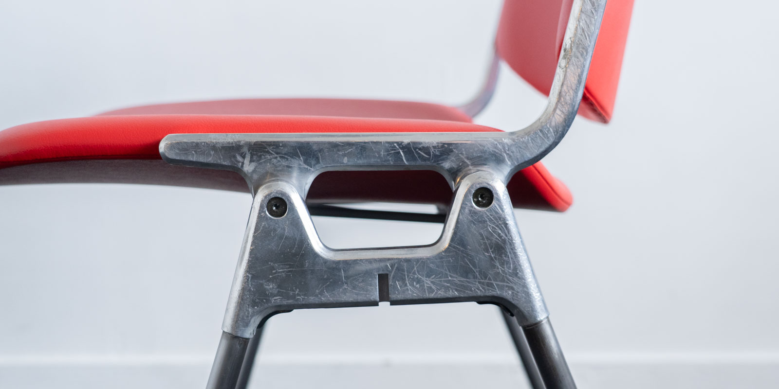 カステリ Castelli DSC 106 ダイニング チェア　レッド ♪ カステリ CASTELLI スタッキングチェア DSC 106 レッド ダイニング