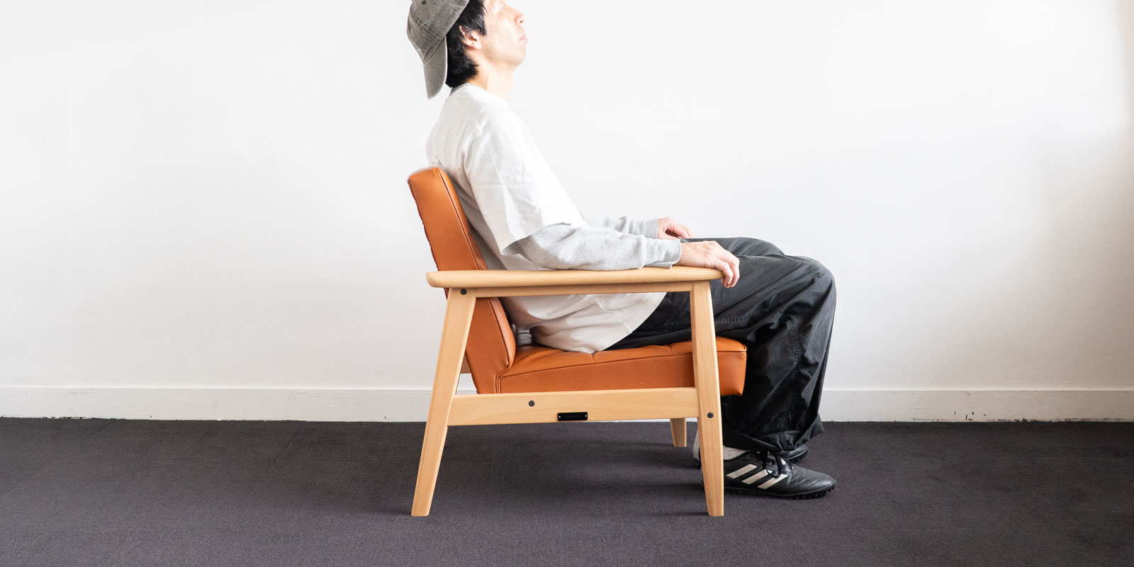 カリモク60 Kチェア・リーベルブラウン（USED） | D&DEPARTMENT