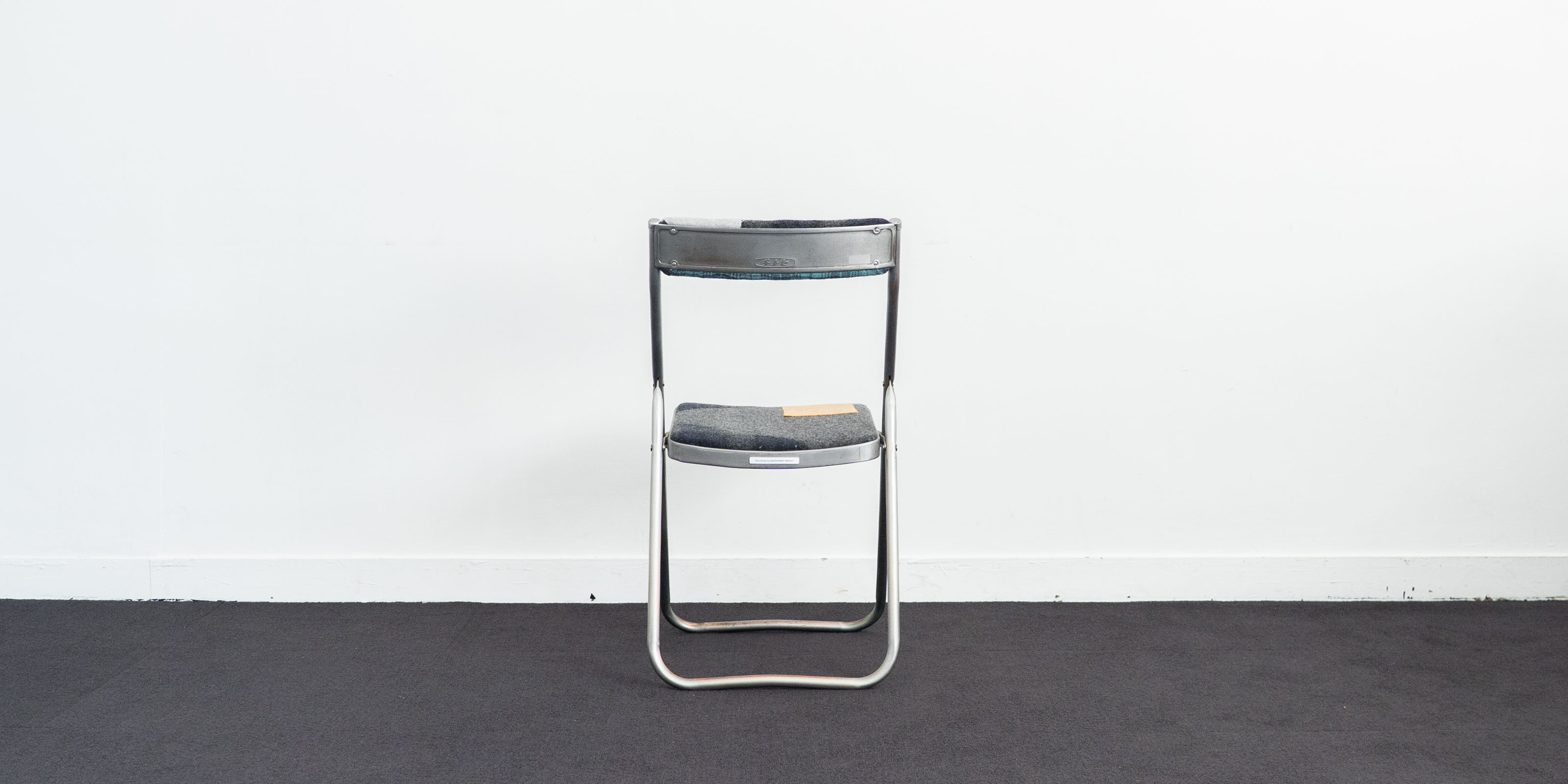 Folding Chair Distibuted by D&DEPARTMENT PROJECT No.4 | D&DEPARTMENT