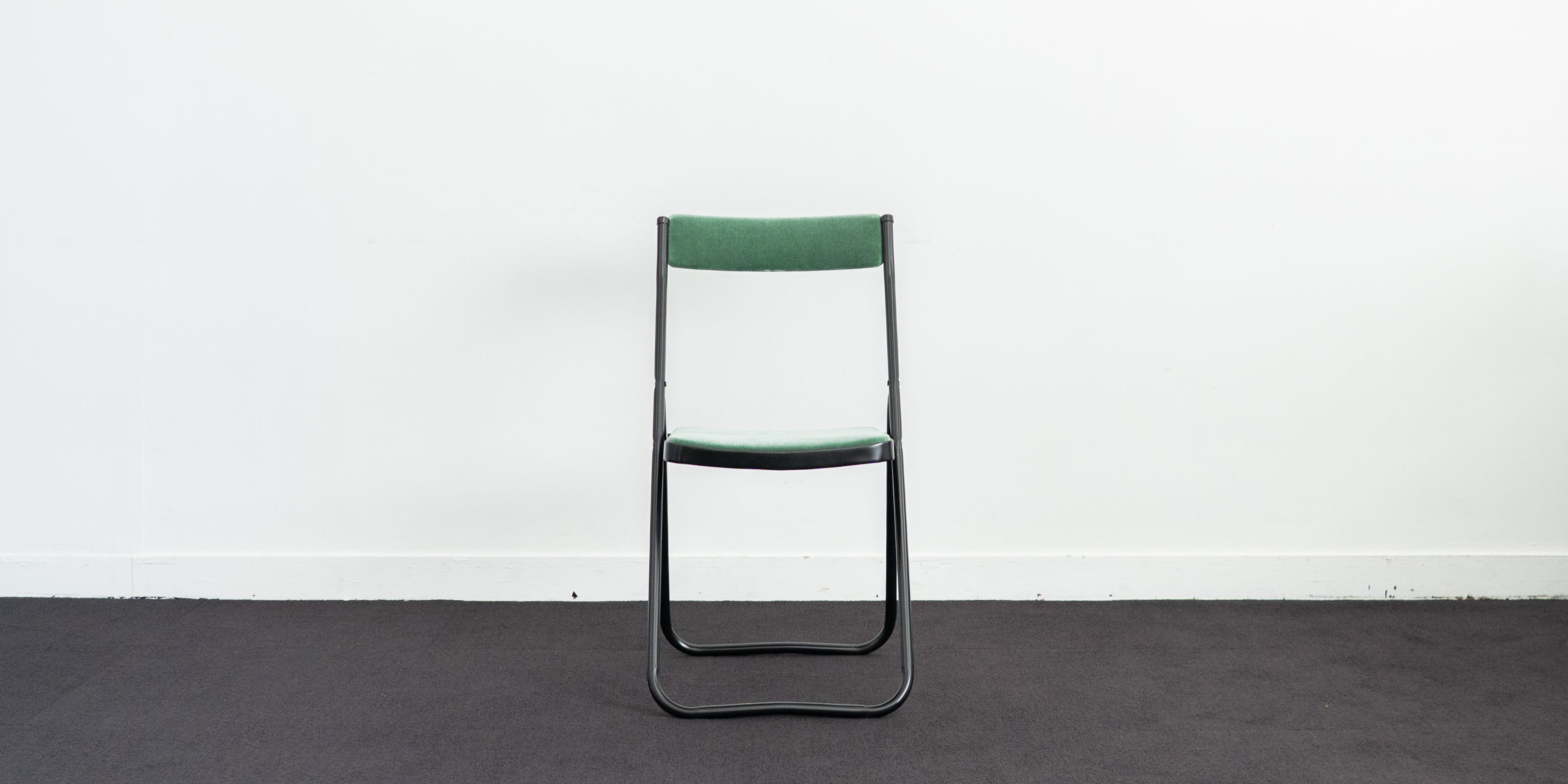 Folding Chair Distibuted by D&DEPARTMENT PROJECT No.29 | D&DEPARTMENT