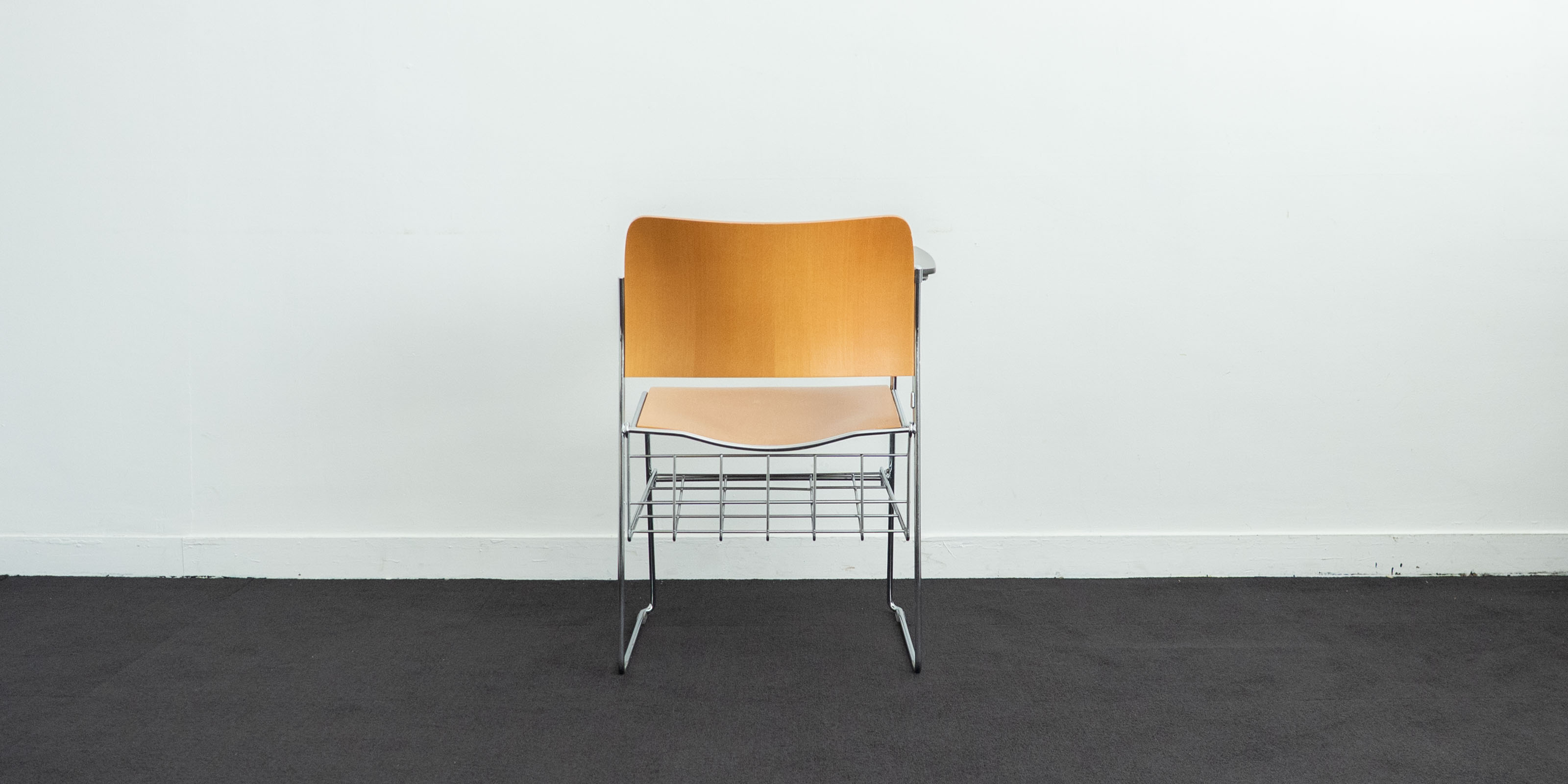 HOWE 40/4 スタッキングチェア（USED） | D&DEPARTMENT