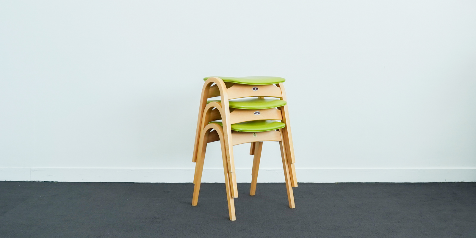 秋田木工 スタッキングスツール（USED） | D&DEPARTMENT