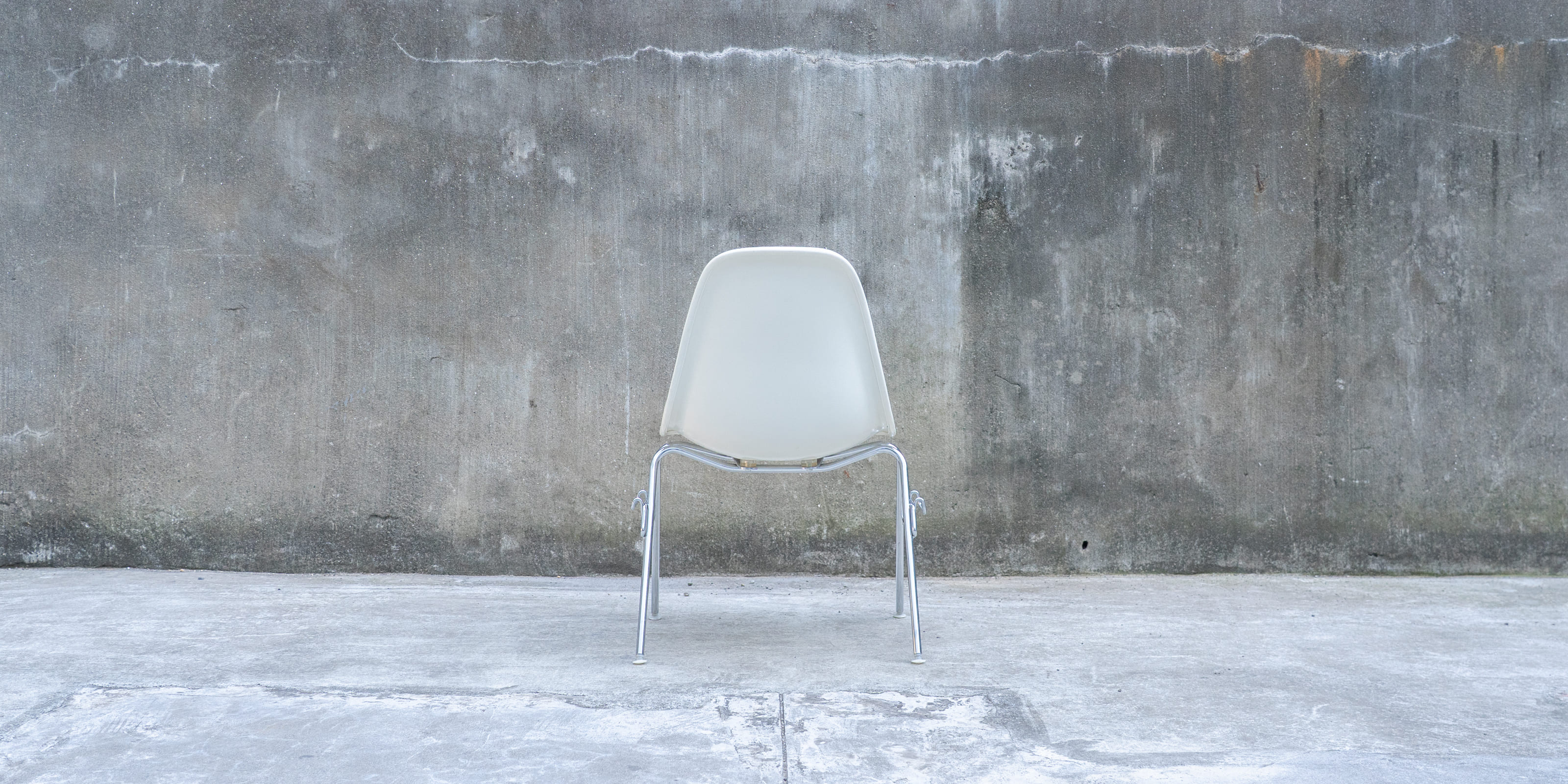 sold out】ハーマンミラーサイドシェルチェア・スタッキングベース