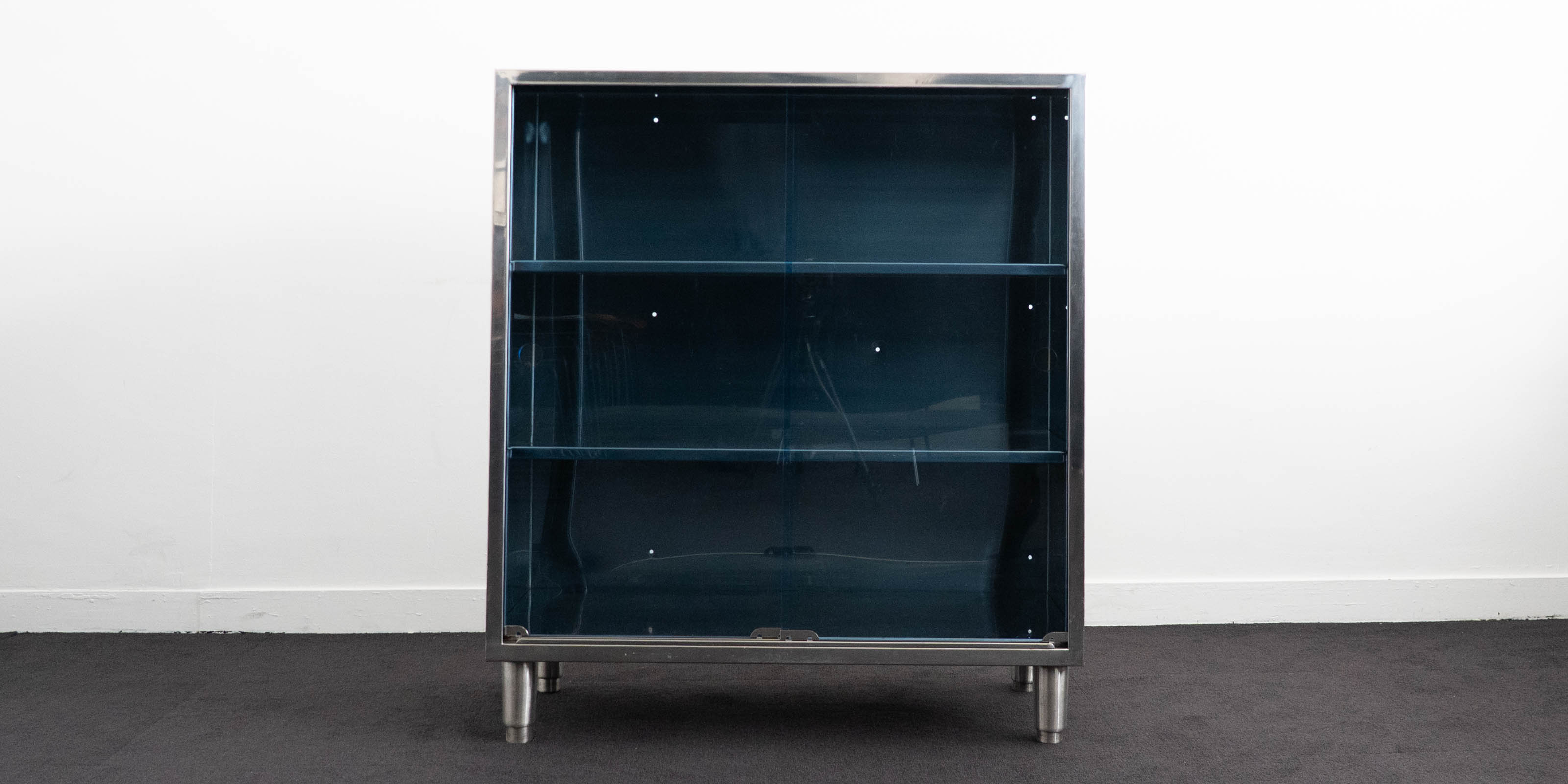 Stainless cabinet × acrylic door（USED） | D&DEPARTMENT