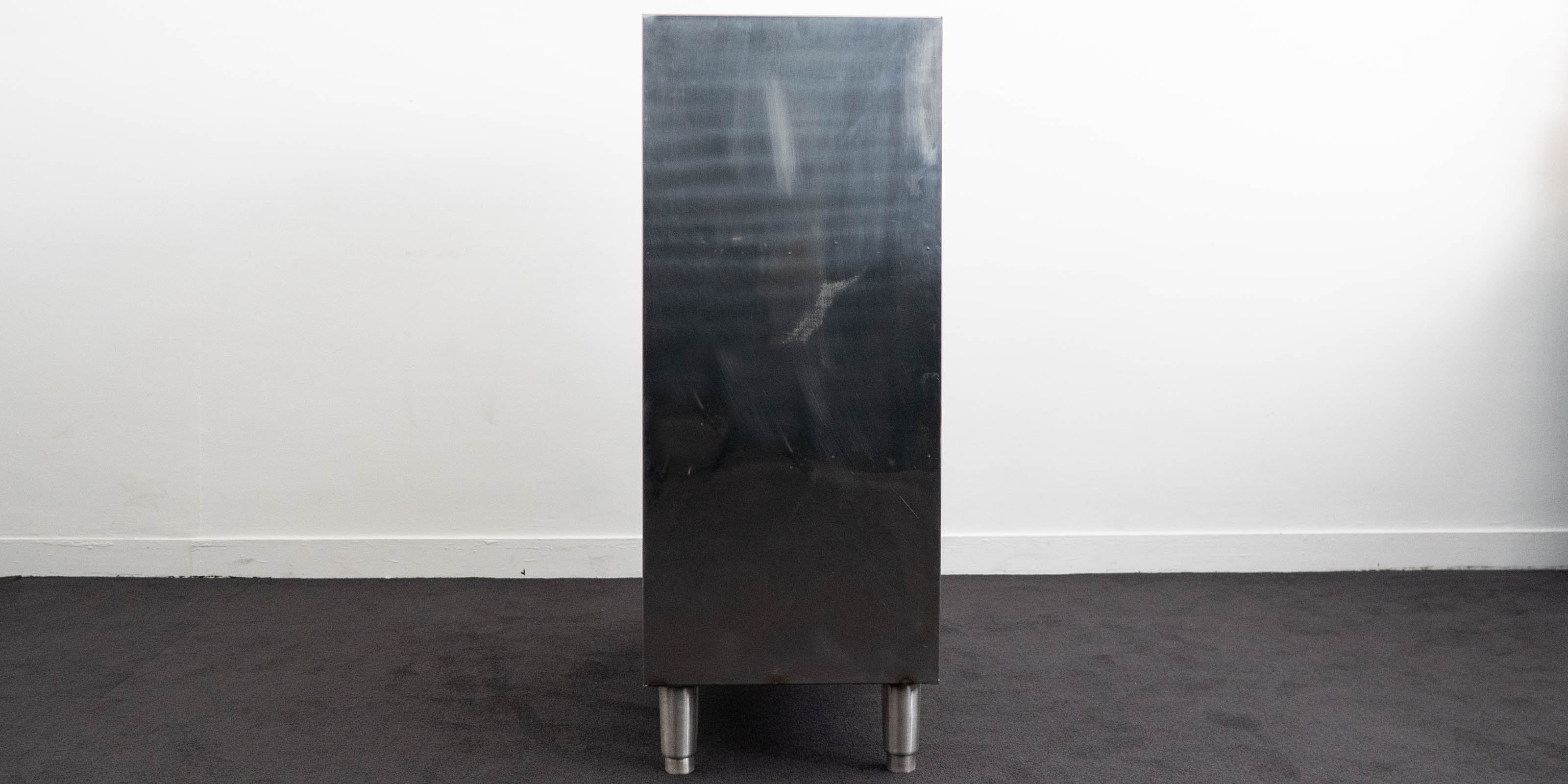 Stainless cabinet × acrylic door（USED） | D&DEPARTMENT