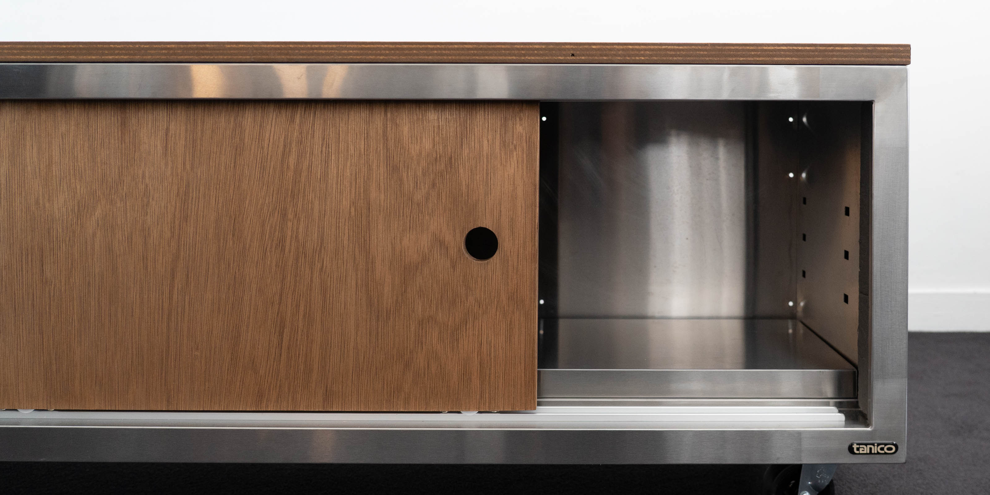 Stainless cabinet × lauan door,topboard,caster（USED） | D&DEPARTMENT