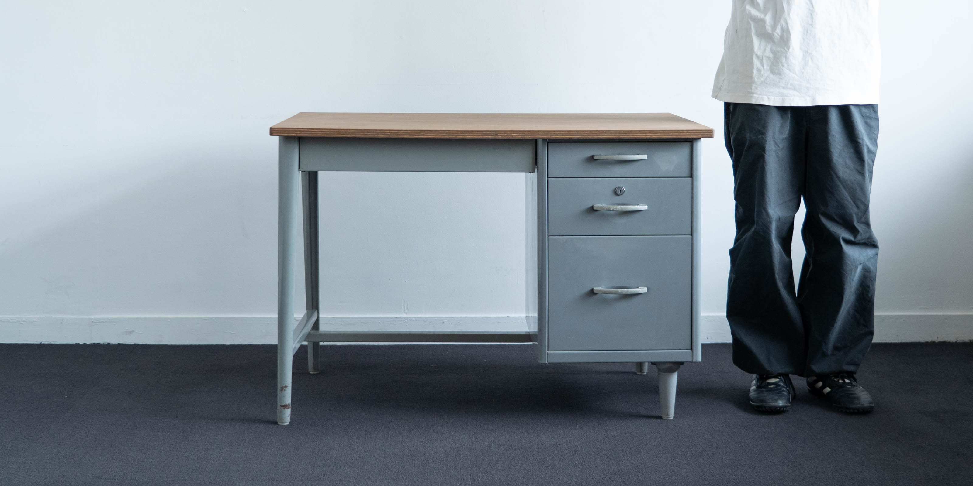 steel desk × lauan topboard（USED） | D&DEPARTMENT
