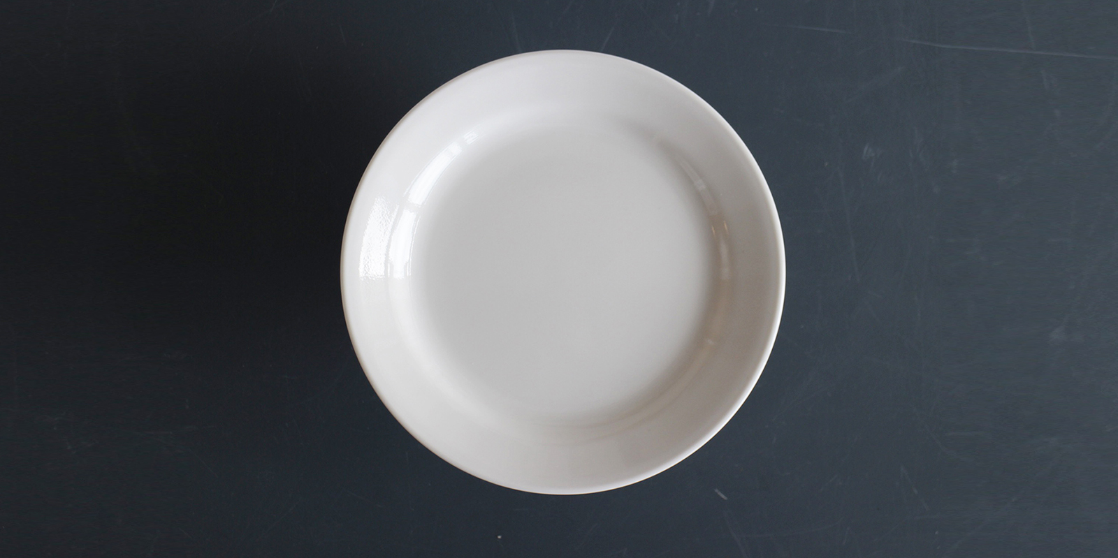 【sold out】CORELLE アイボリープレート18cm（USED）［宅配便］